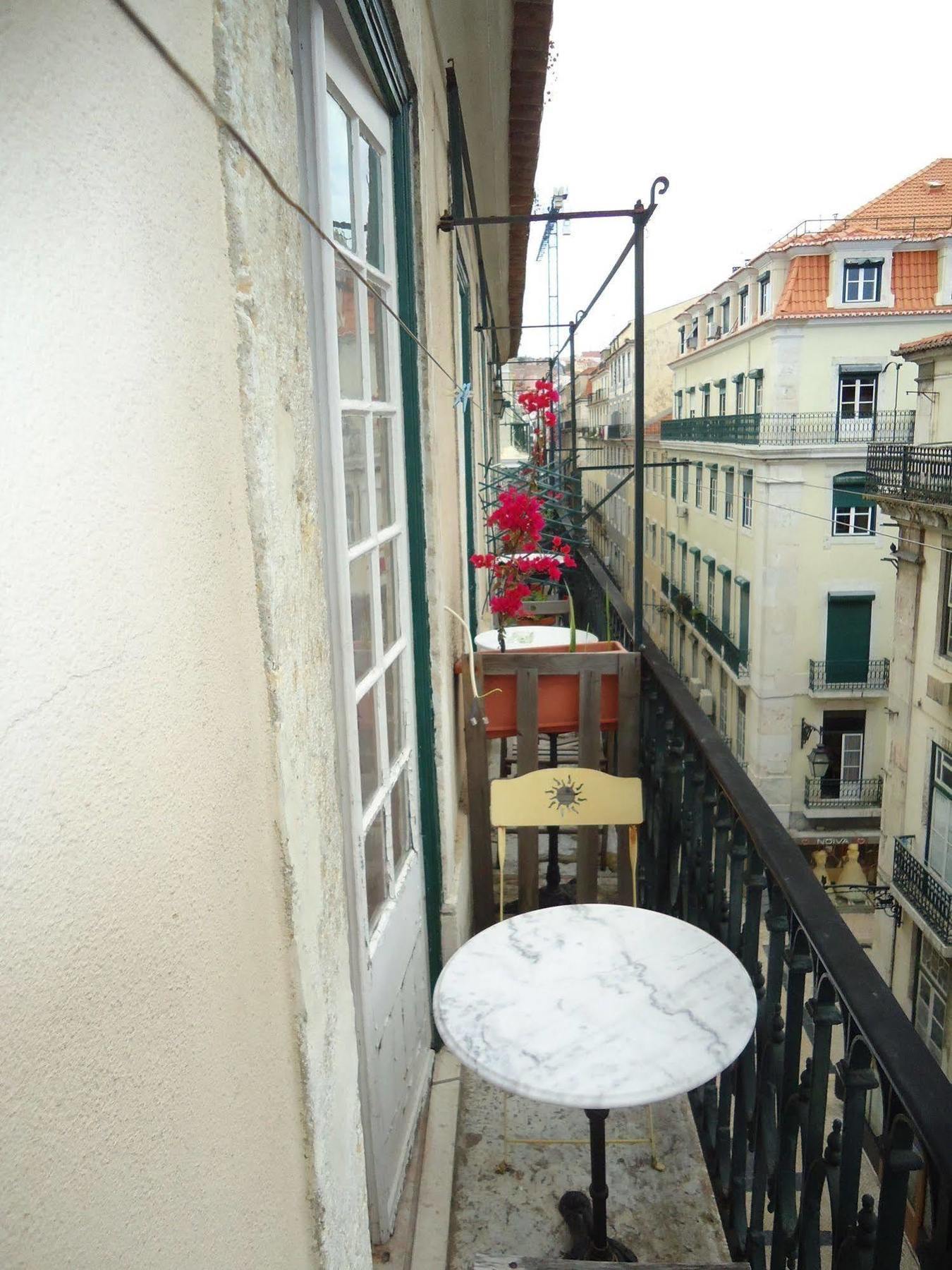 New Aljubarrota Guest House Lisboa Εξωτερικό φωτογραφία