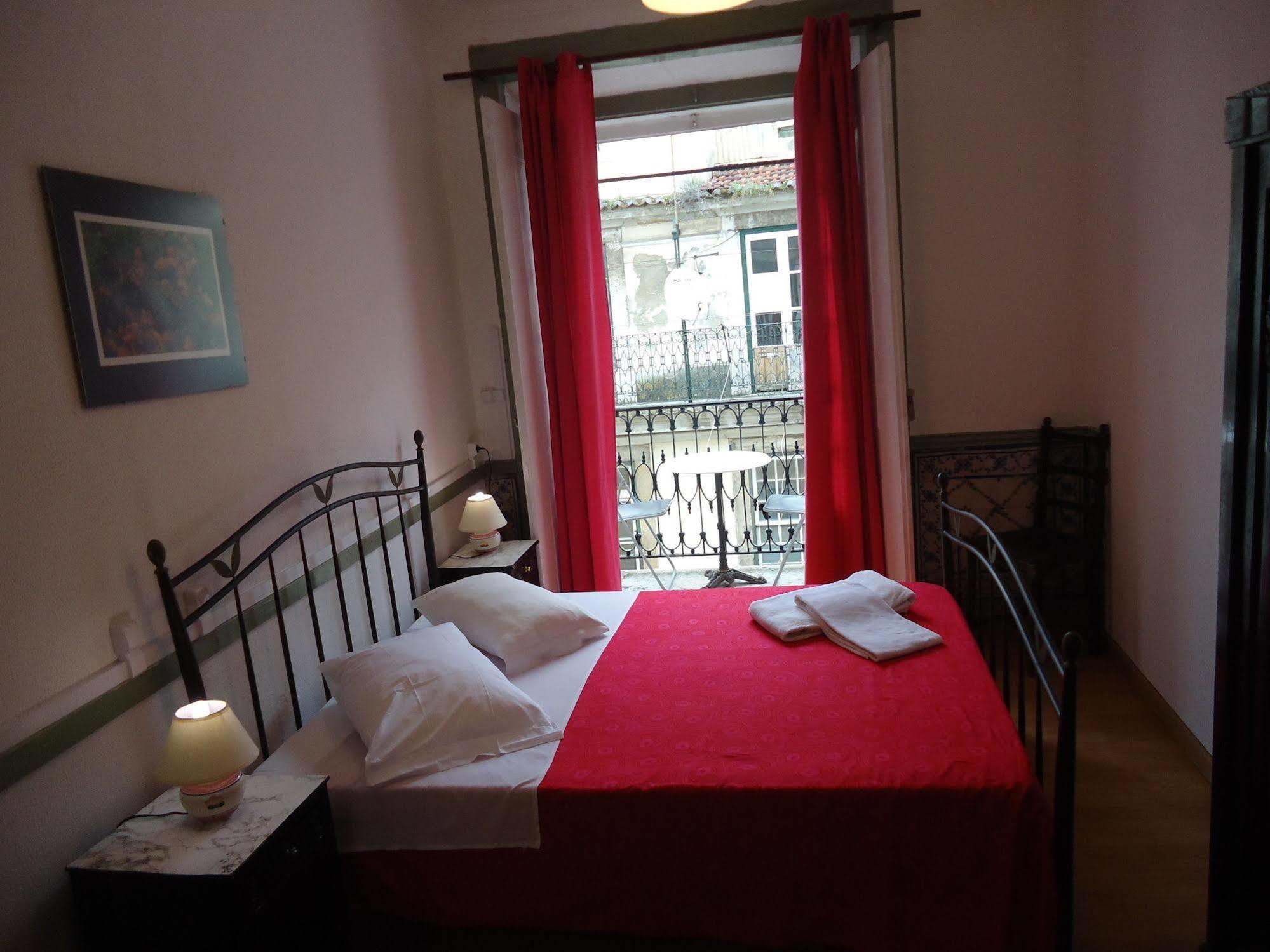 New Aljubarrota Guest House Lisboa Εξωτερικό φωτογραφία