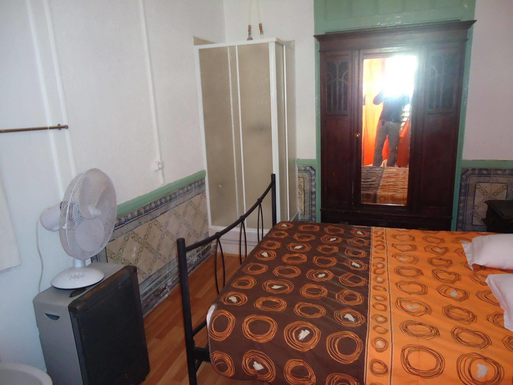 New Aljubarrota Guest House Lisboa Εξωτερικό φωτογραφία