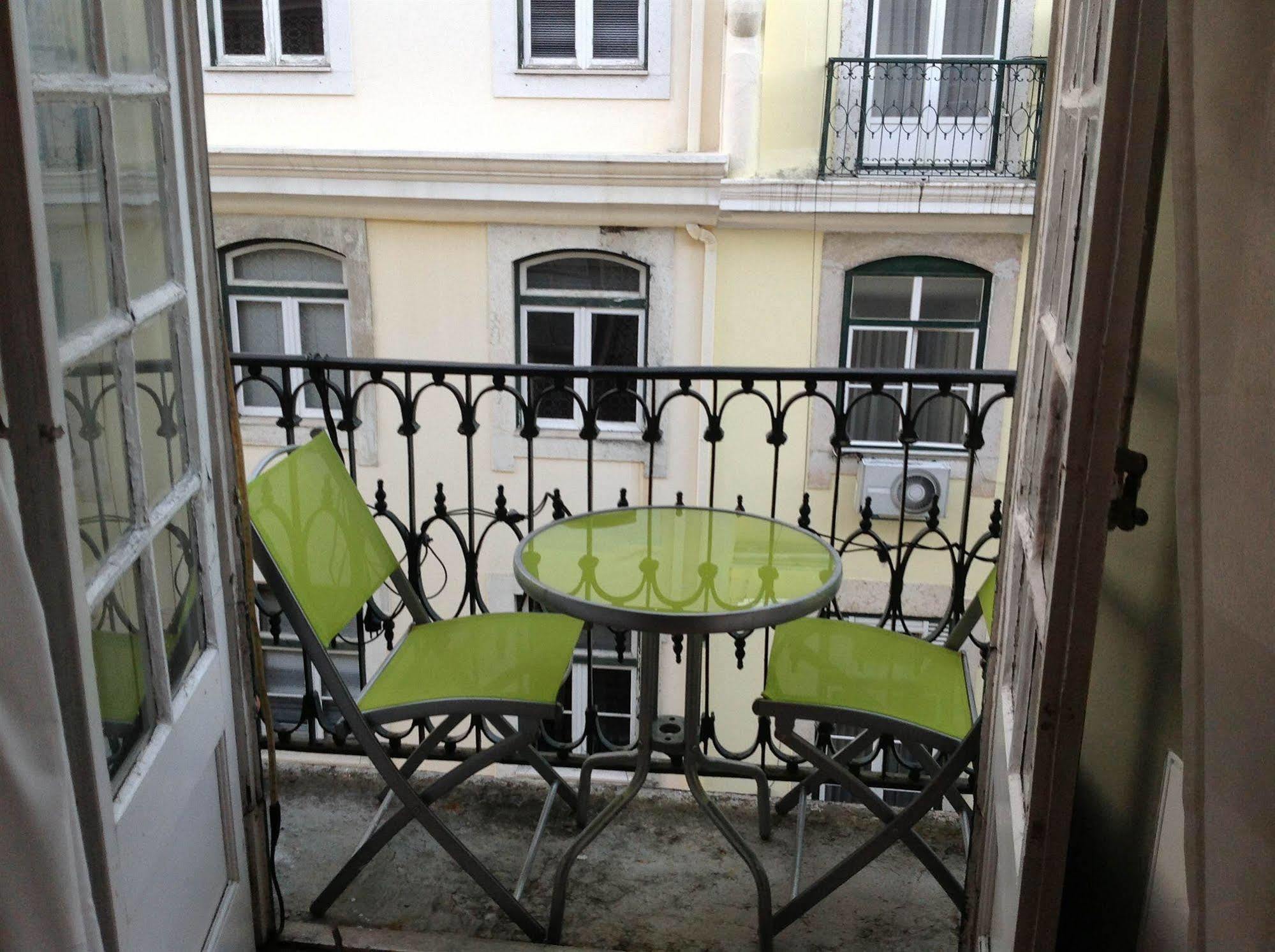 New Aljubarrota Guest House Lisboa Εξωτερικό φωτογραφία